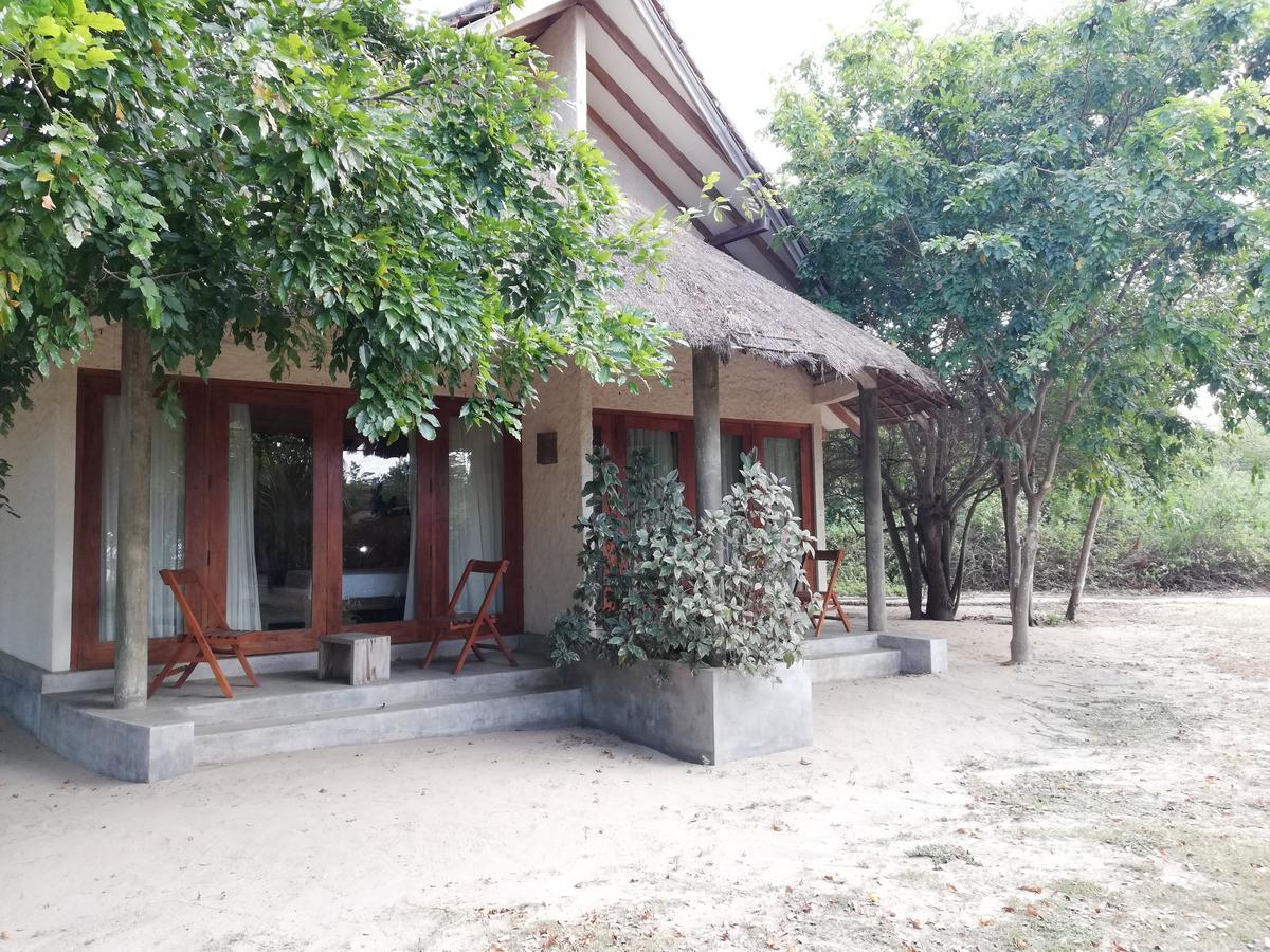 Giman Free Beach Resort Passikudah Exterior photo